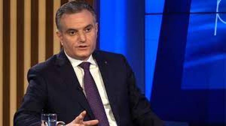 Ա´յ ռեգիոնալ «պերոնի» վրայի քաղաքական ջեբկիրներ, դուք մի՞թե այդքան տգետ եք․ Արտակ Զաքարյան