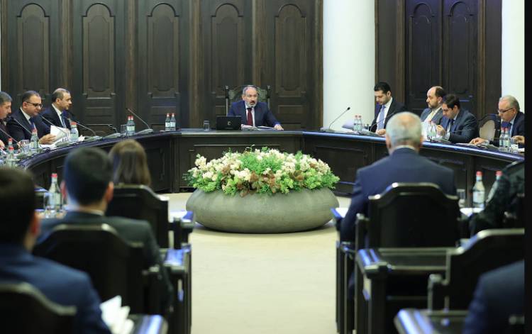 Մութ ու լղոզված որոշումներ. «Փաստ»