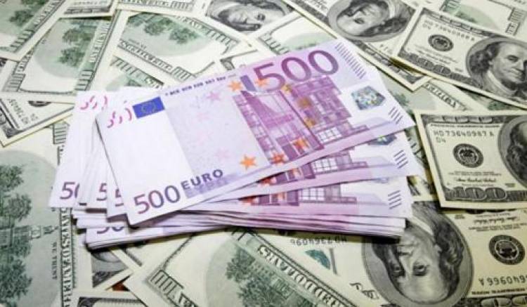 Դոլարն ու եվրոն շարունակում են էժանանալ