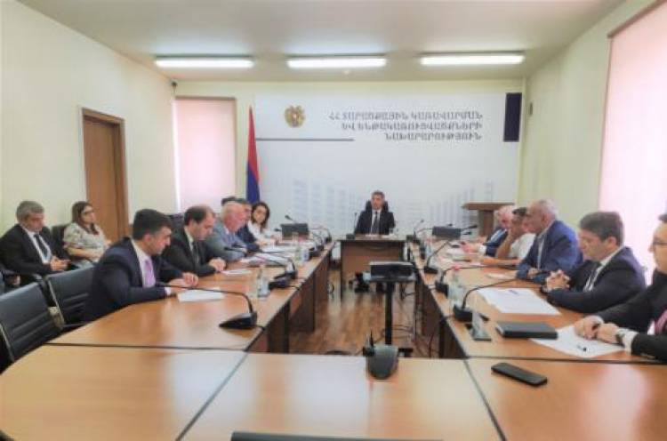 Գնել Սանոսյանի գլխավորությամբ քննարկվել են էլեկտրաէներգետիկական շուկայի ազատականացման ընթացքը