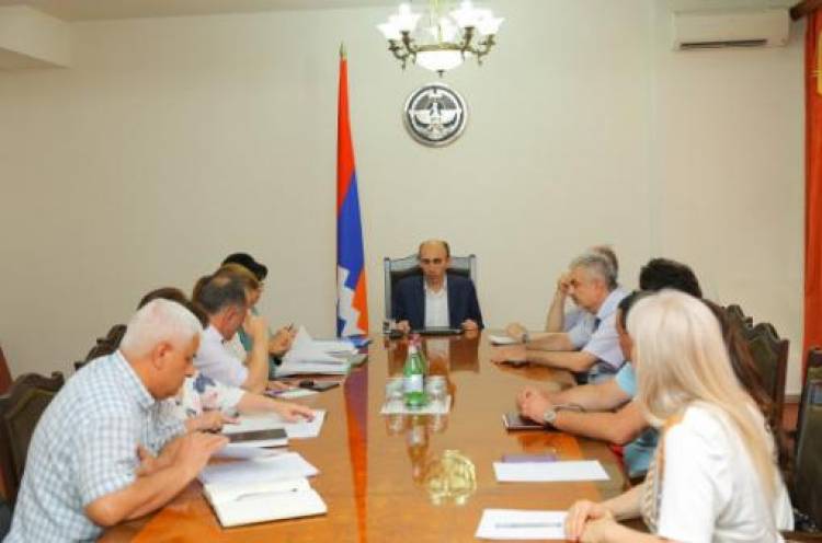 Պարտավոր ենք հիմնարար ու երկարաժամկետ լուծումներ տալ կրթական խնդիրներին․ Արտակ Բեգլարյան