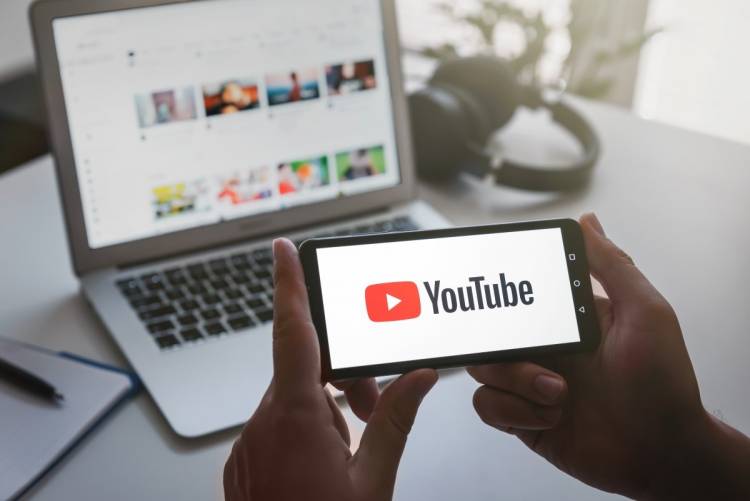 YouTube-ն այժմ թույլ է տալիս մոնետիզացնել կրծքով կերակրելու մերկությամբ և «ոչ սեքսուալ գրաֆիկայով պարերի» տեսանյութերը