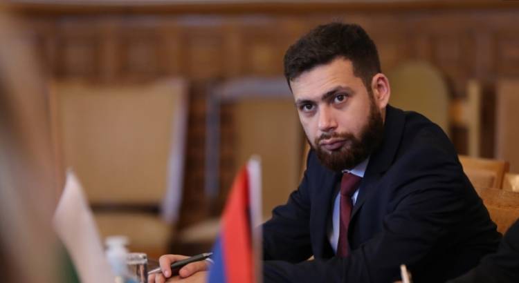Վահան Կոստանյանը հիմա՞ էլ է համարում, որ Արցախը հայկական պետություն է (լուսանկար)
