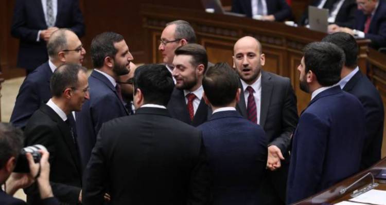 ՔՊ-ականներից ոմանց մոտ տպավորություն էր ստեղծվել, թե գնում է արտահերթ ընտրությունների․«Հրապարակ»