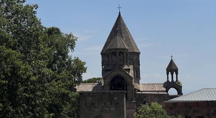 Կատարվել են Մայր Աթոռ Սուրբ Էջմիածնի միաբանների նոր նշանակումներ