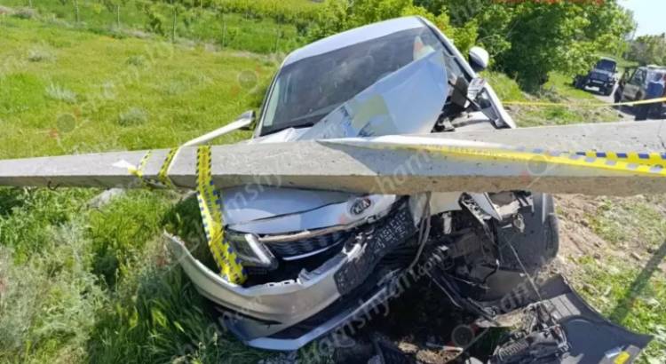 Խոշոր վթար, բախվել են «Nissan» ու «Kia», վիրավnր կա․ Shamshyan