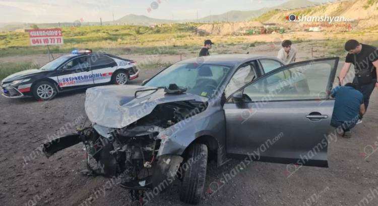 Վթար՝ Կոտայքում, 21-ամյա վարորդը «Volkswagen»-ով բախվել է քարե պարսպին, շարժիչը պոկվել է. Shamshyan