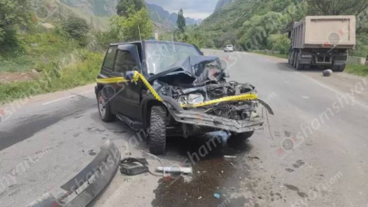 Կապան-Քաջարան ճանապարհին բախվել են «MAN»-ը և «Suzuki»-ին․ վերջինի վարորդը տեղափոխվել է հիվանդանոց